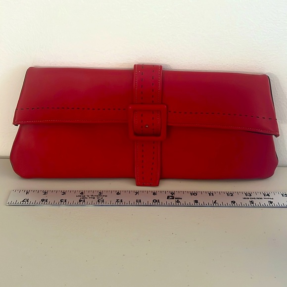 Vintage 1950’s Oversized Fold Over Red Clutch w/ Big Buckle Black Stitching - Picture 7 of 8